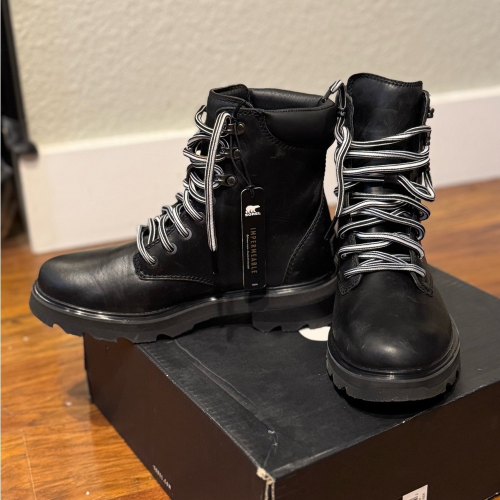 Sorel Lennox Lace STKD WP Size 7.5 Black Leather Boots with Sea Salt White Laces
